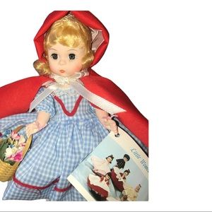 Madame Alexander doll Red Riding Hood # 482